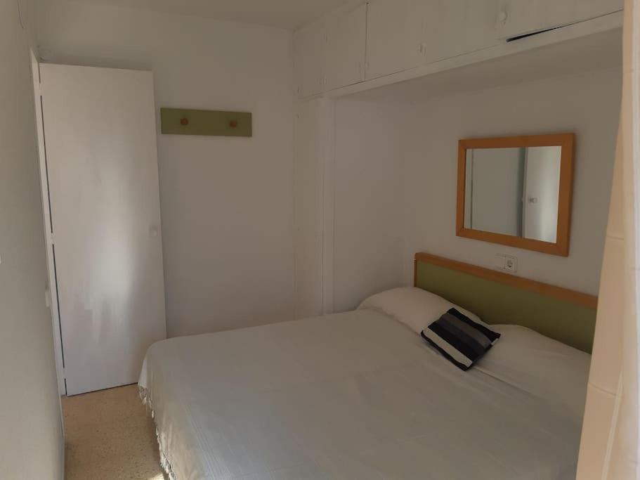 Beautiful Residential Apartment With Pool ベニドルム エクステリア 写真