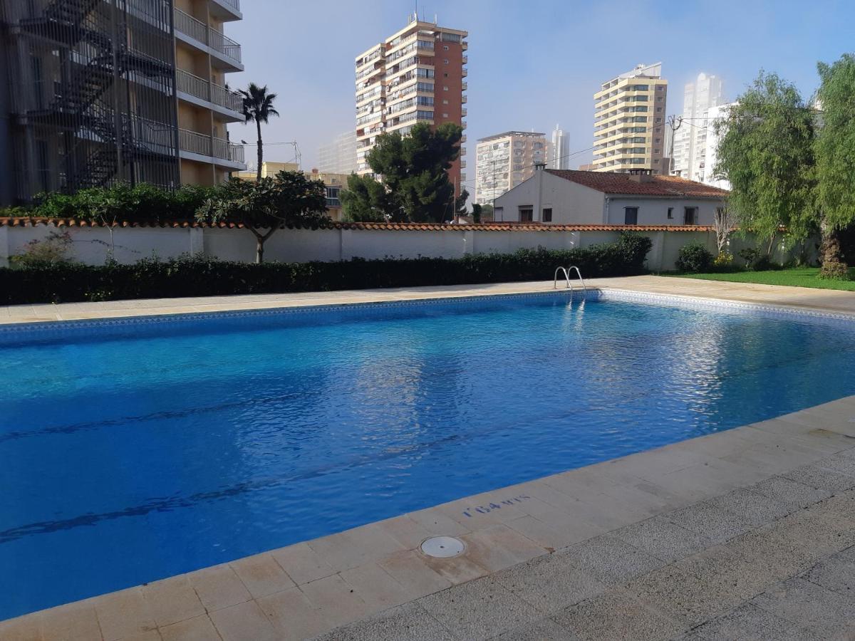 Beautiful Residential Apartment With Pool ベニドルム エクステリア 写真